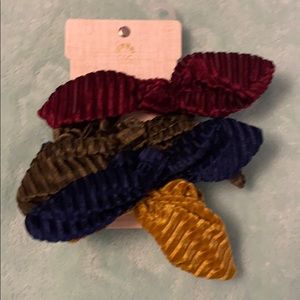 Set of 4 Scrunchies! NEW!!
